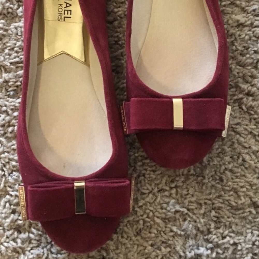 *LAST CHANCE* MAROON VELVET MICHAEL KORS SHOES